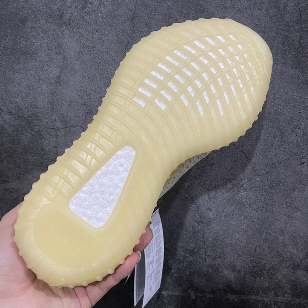 Adidas Yeezy 350 - Image 2