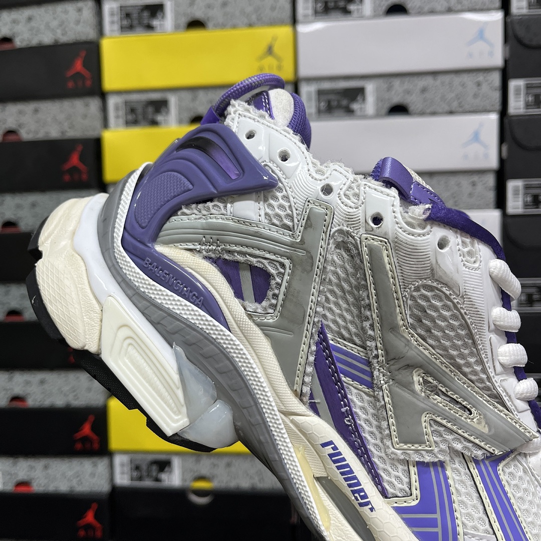 Balenciaga BLCG Runner 7.0 - Image 5