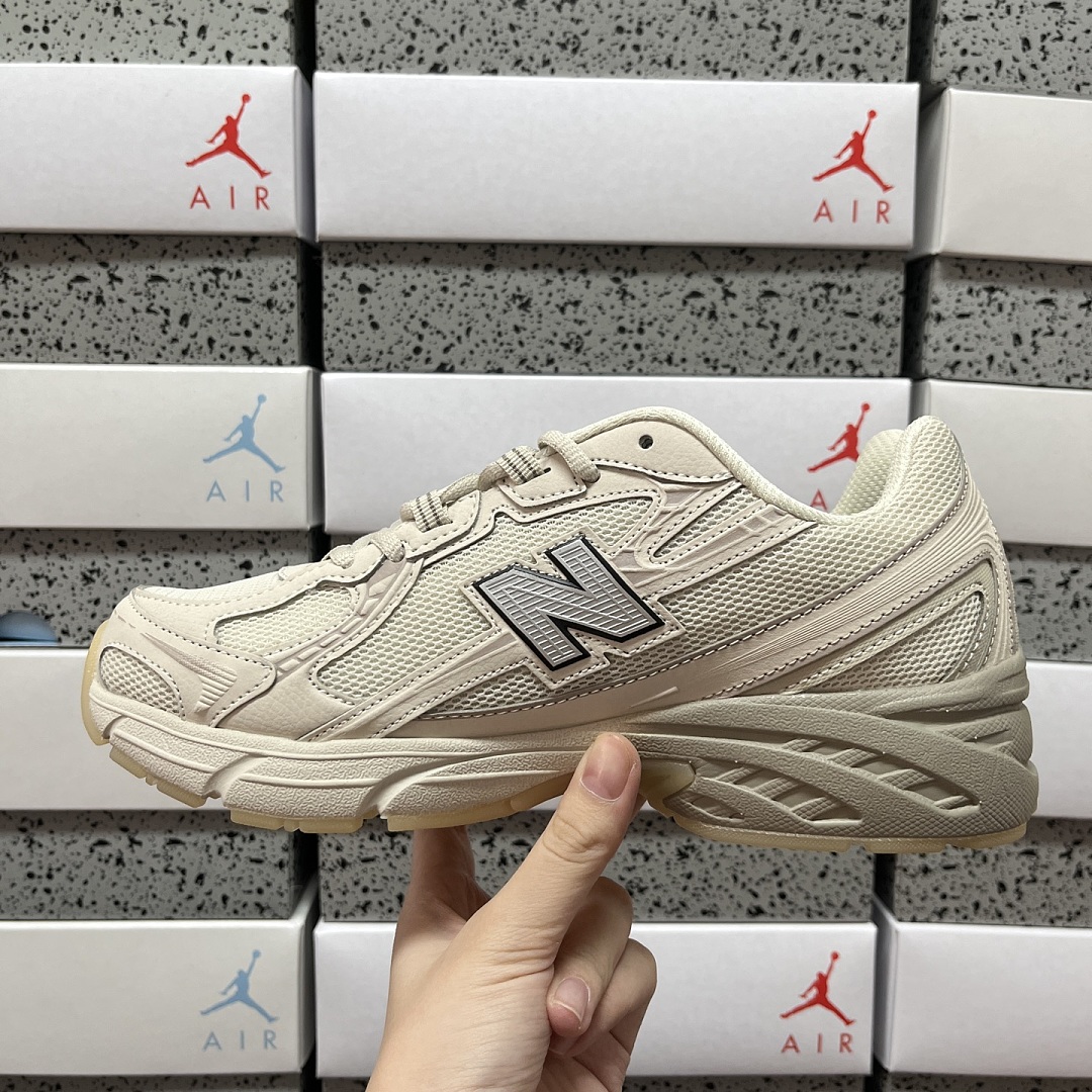 New Balance 740 Lunar New Year - Image 2