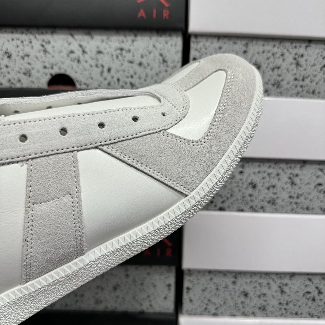 On Running Maison Margiela Replica Off White 101 Grey (Light Suede) - Image 6