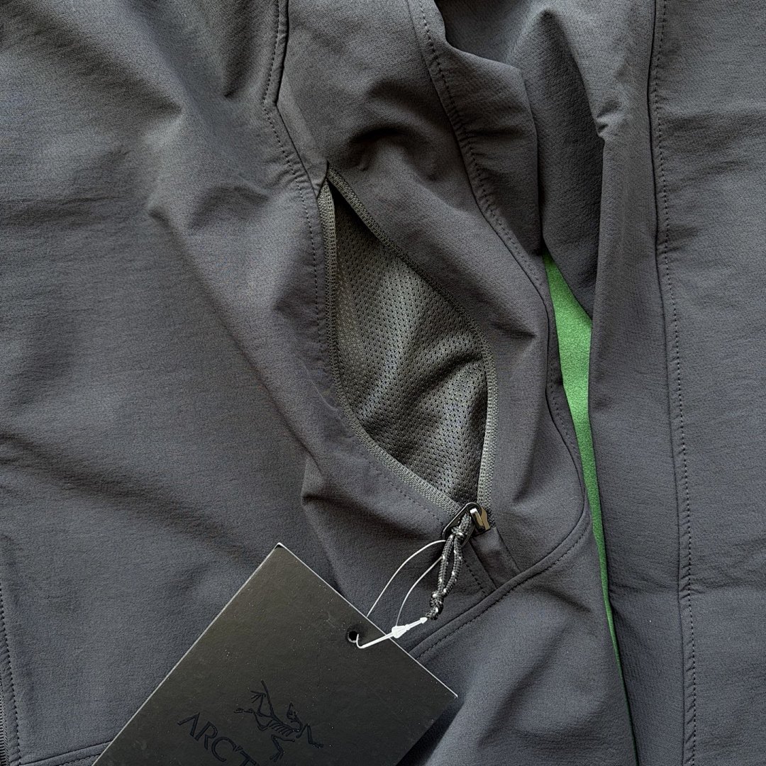 Arc'teryx Gamma MX Jacket Stand Collar (Black Gama) - Image 8