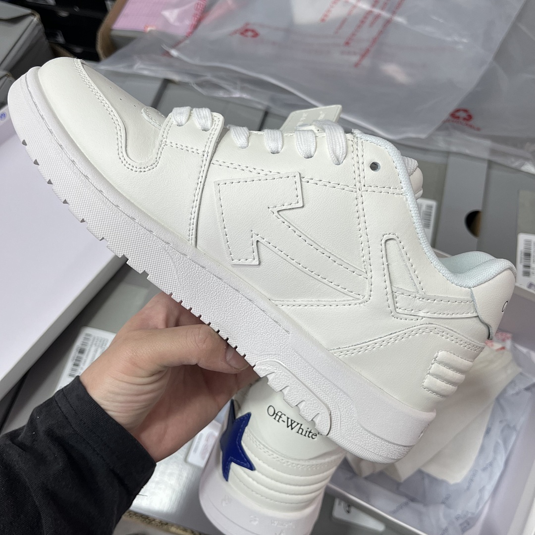 Off-White Out Of Office 00O Low Tops Animation - Image 6