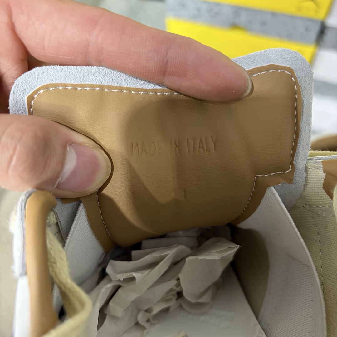 On Running Maison Margiela Replica - Image 12