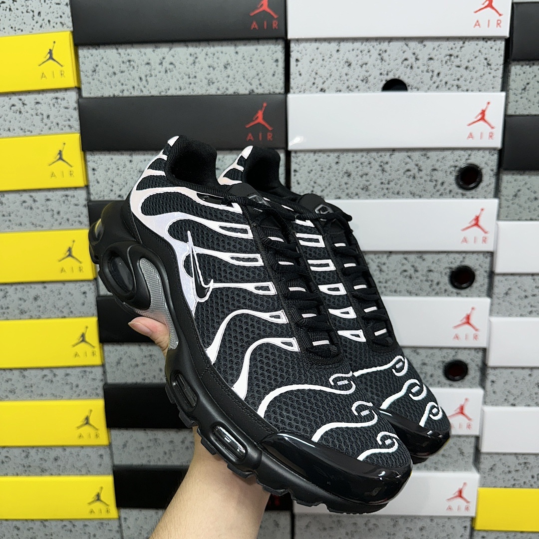 Nike Air Max Plus Premium Black Reflective (Silver) - Image 2
