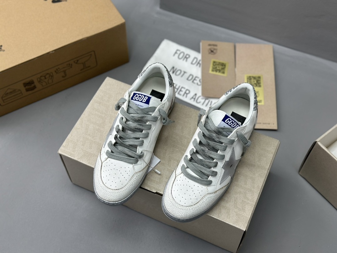 Golden Goose Deluxe Brand Silver Sole Sequin - Image 4