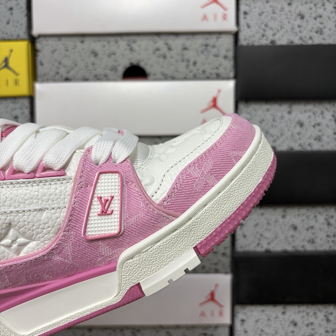 Louis Vuitton Trainer - Image 6