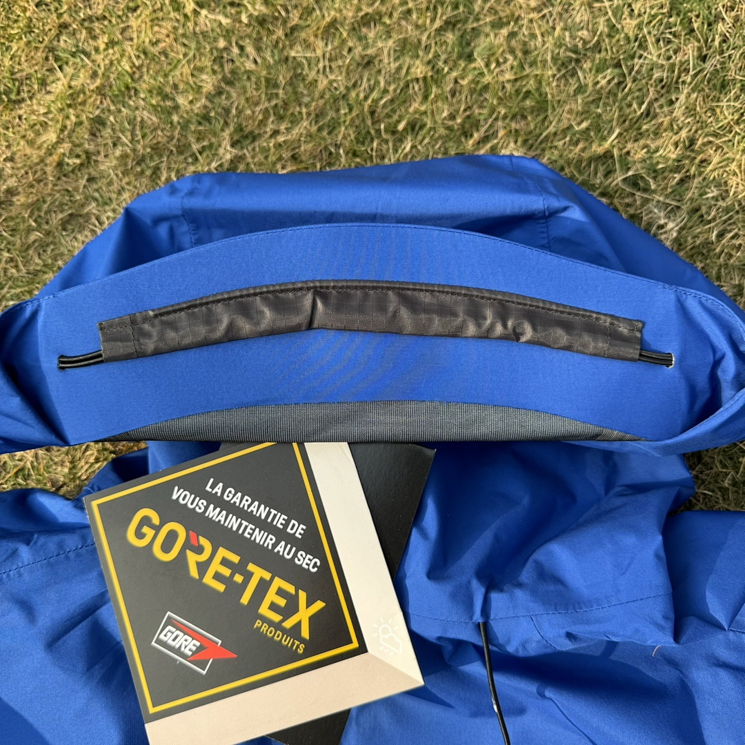 Arc'teryx Beta LT Jacket (Royal Blue) - Image 10