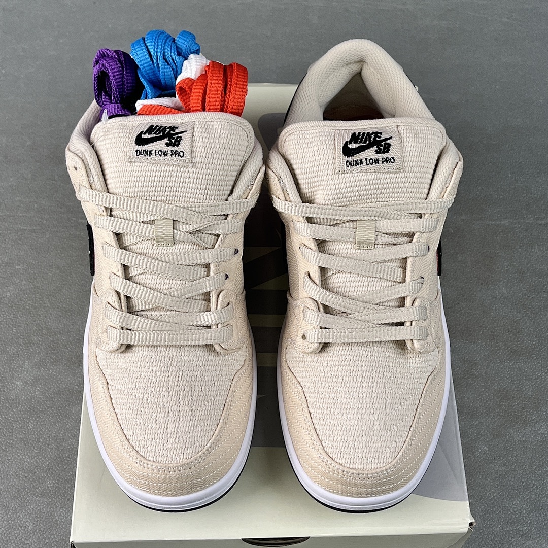 Nike Albino & Preto X Nk SB Dunk Low "Pearl (White") - Image 4