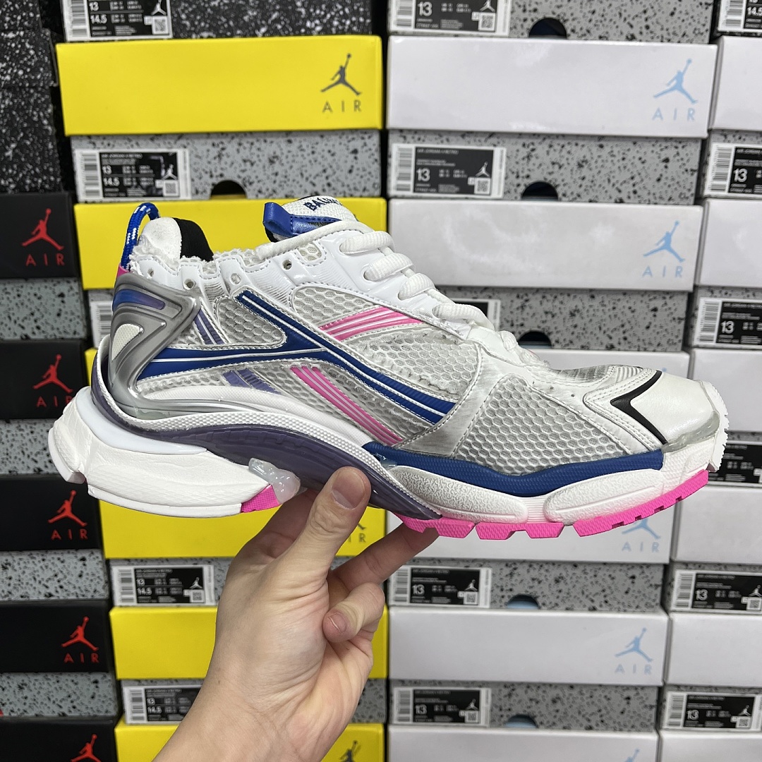 Balenciaga BLCG Runner 7.5 - Image 5