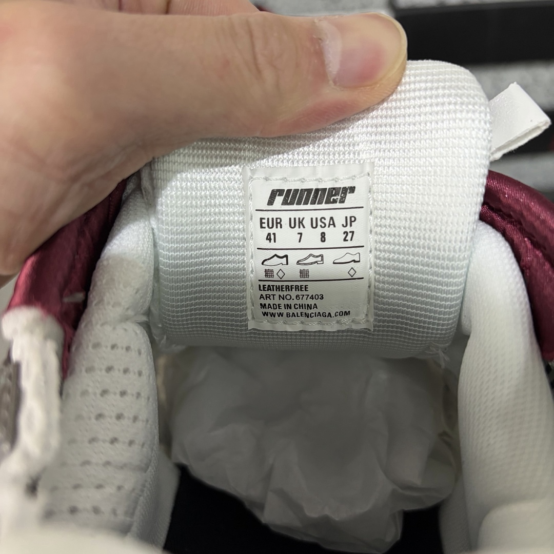 Balenciaga BLCG Runner 7.0 - Image 10