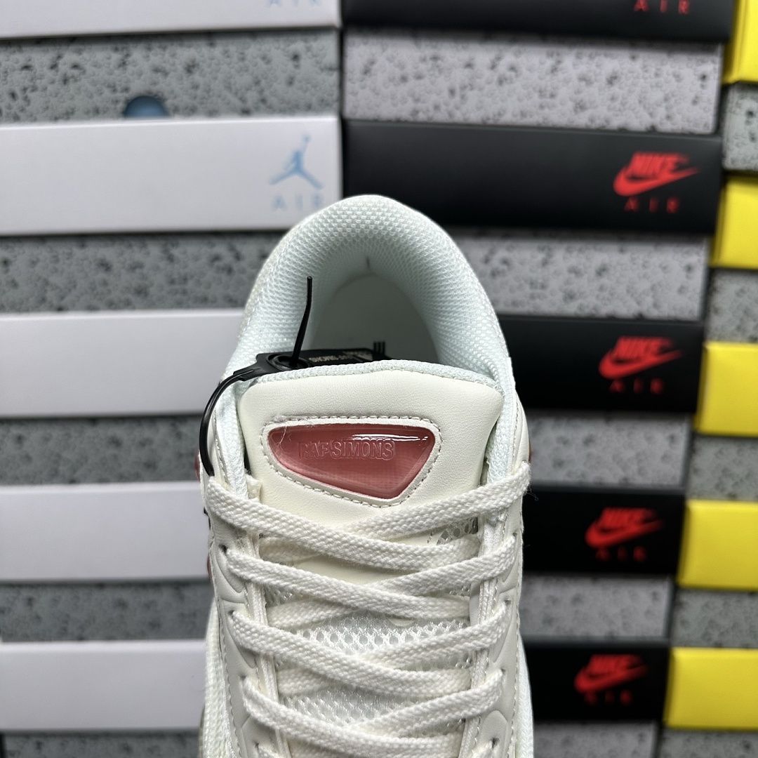 On Running Ozweego 2 Raf Simons Chalk (White) - Image 6