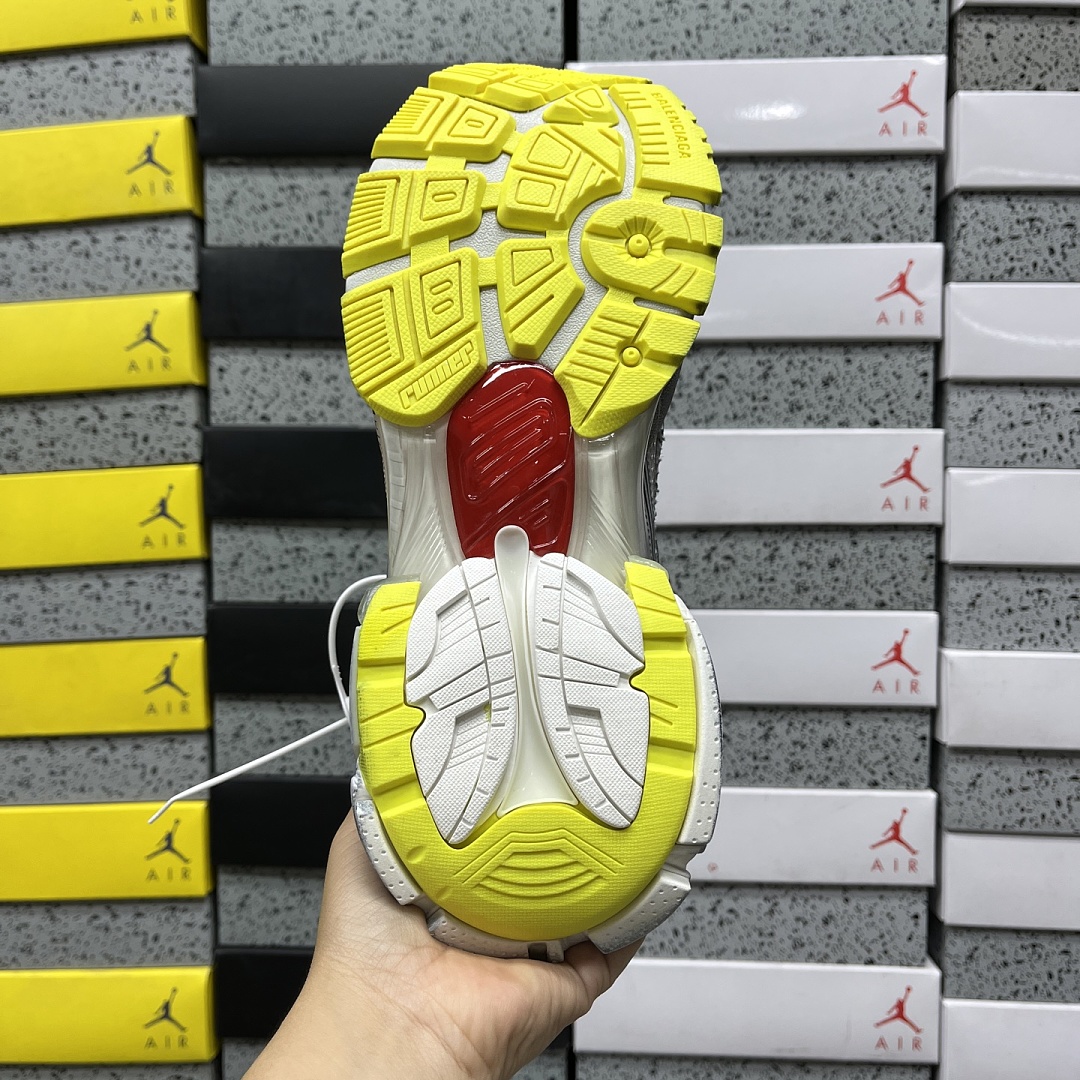 Balenciaga BLCG Runner - Image 42