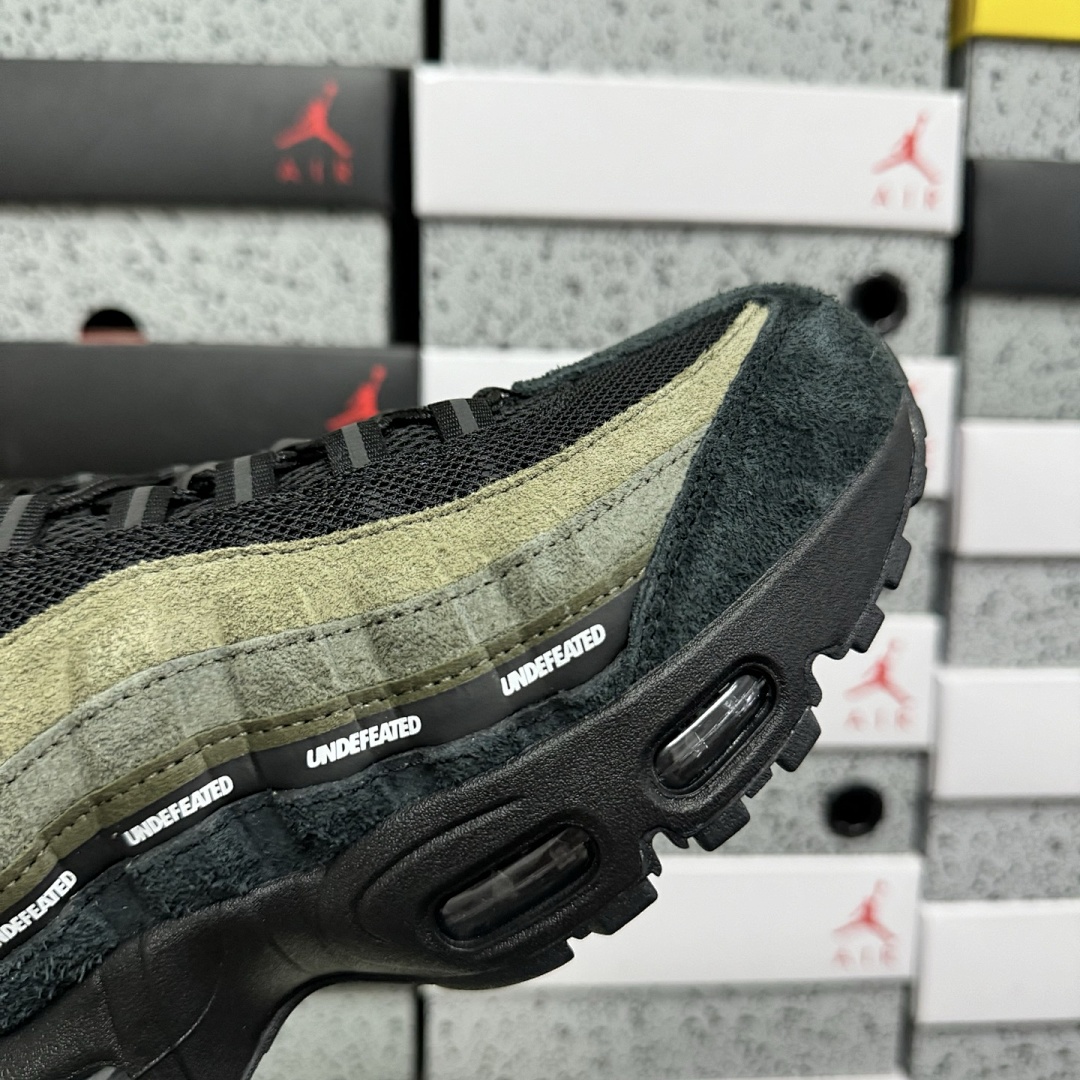 Nike Air Max 95 SP Undefeated Geo La Brea Medium Olive UND (Military Green) - Image 7