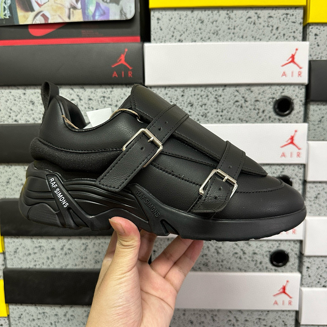 On Running Raf Simons Antei Low Top - Image 12