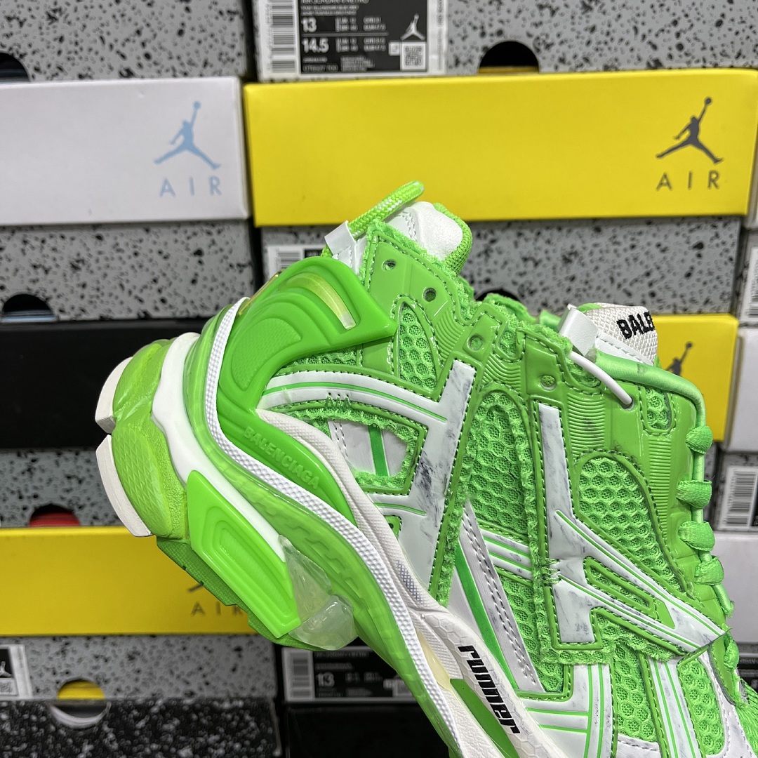 Balenciaga BLCG Runner 7.0 - Image 5