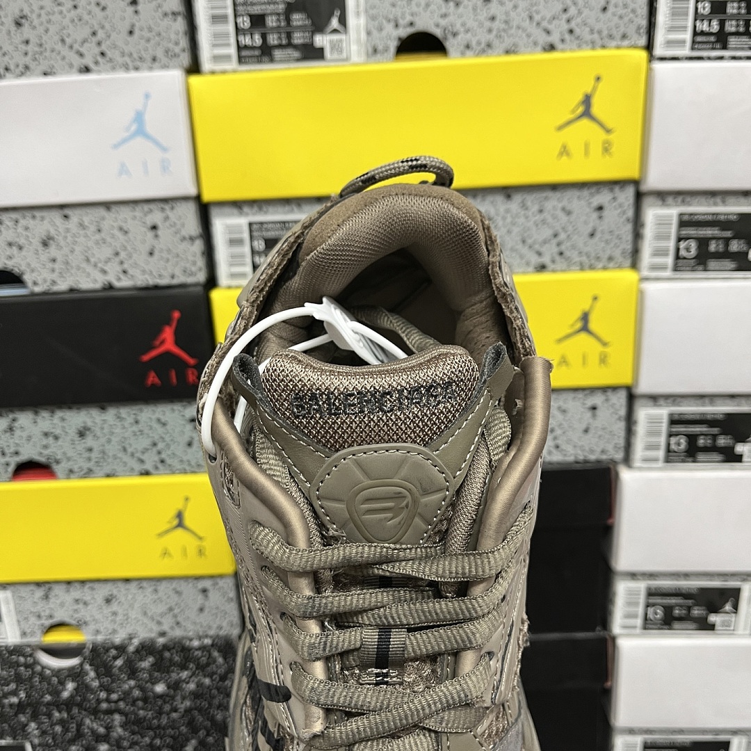 Balenciaga BLCG Runner 7.0 - Image 7