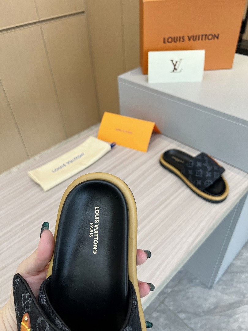Louis Vuitton Velcro Slippers - Image 8