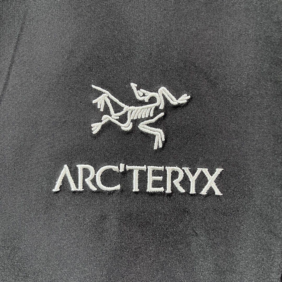 Arc'teryx Beta LT Jacket (Black) - Image 27