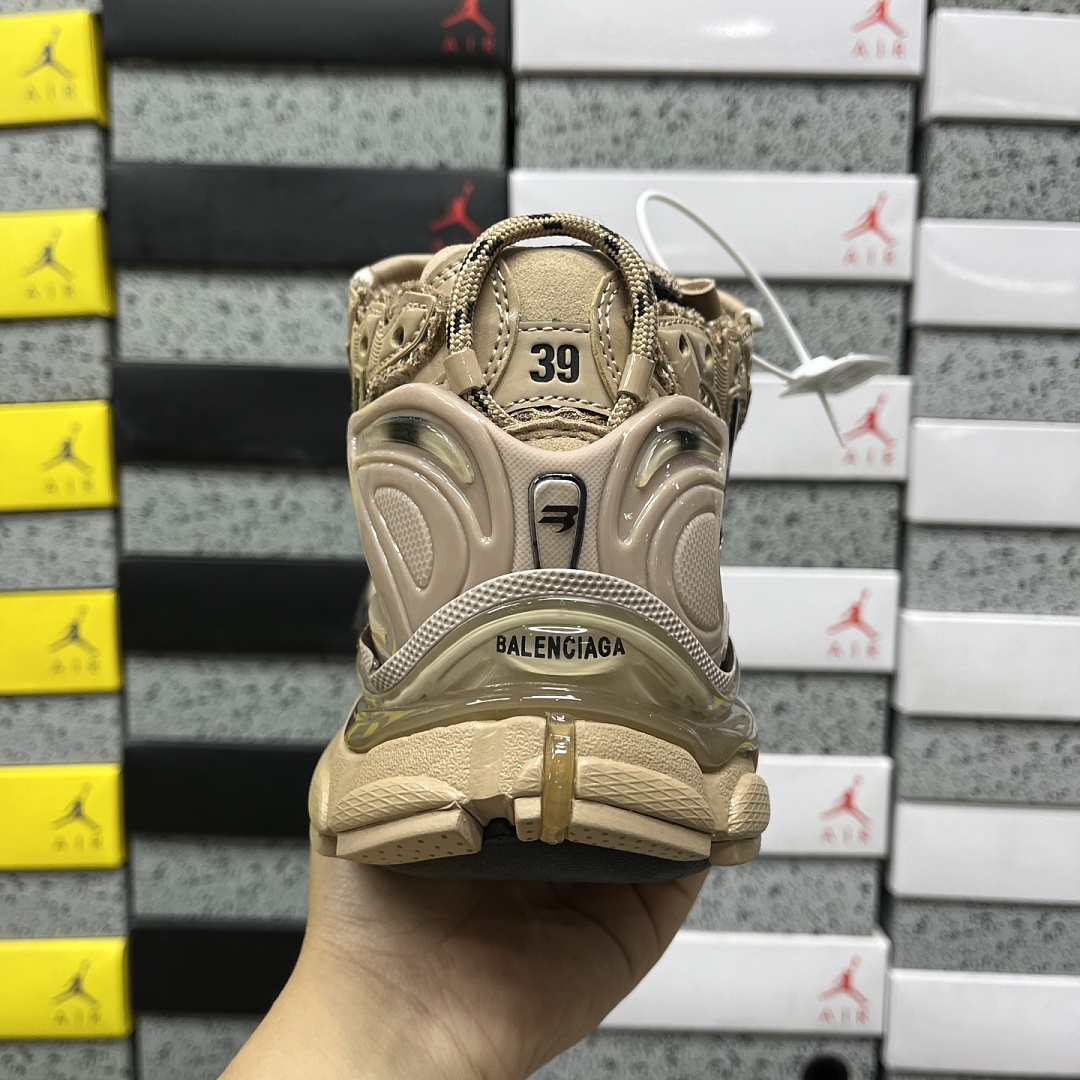 Balenciaga BLCG Runner - Image 85