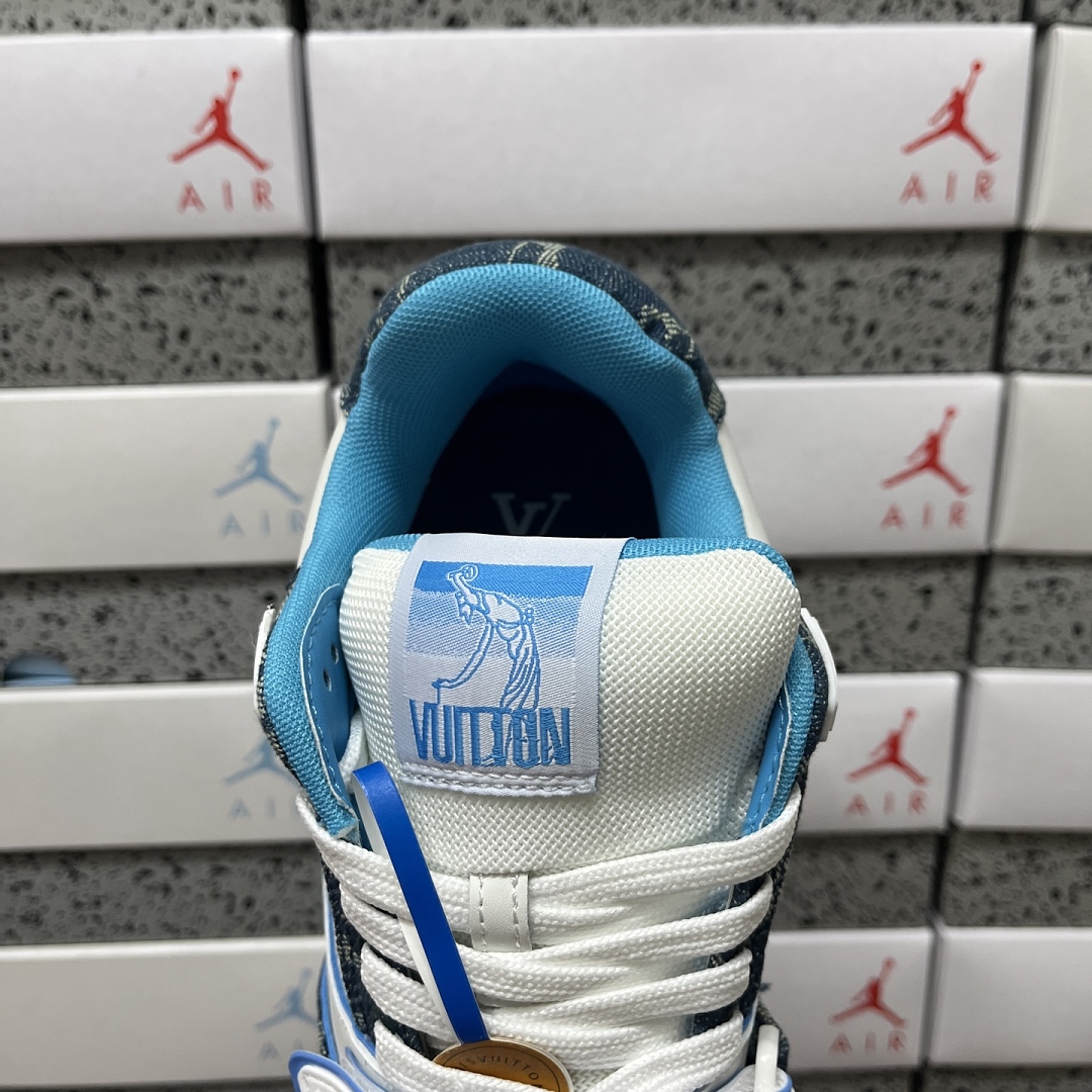 Louis Vuitton Trainer (White Blue) - Image 4