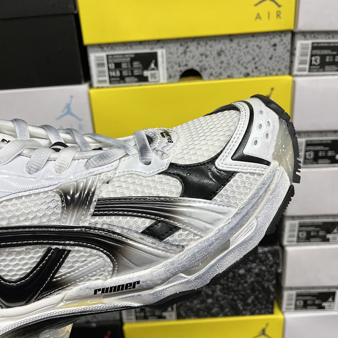 Balenciaga BLCG Runner 7.5 - Image 7