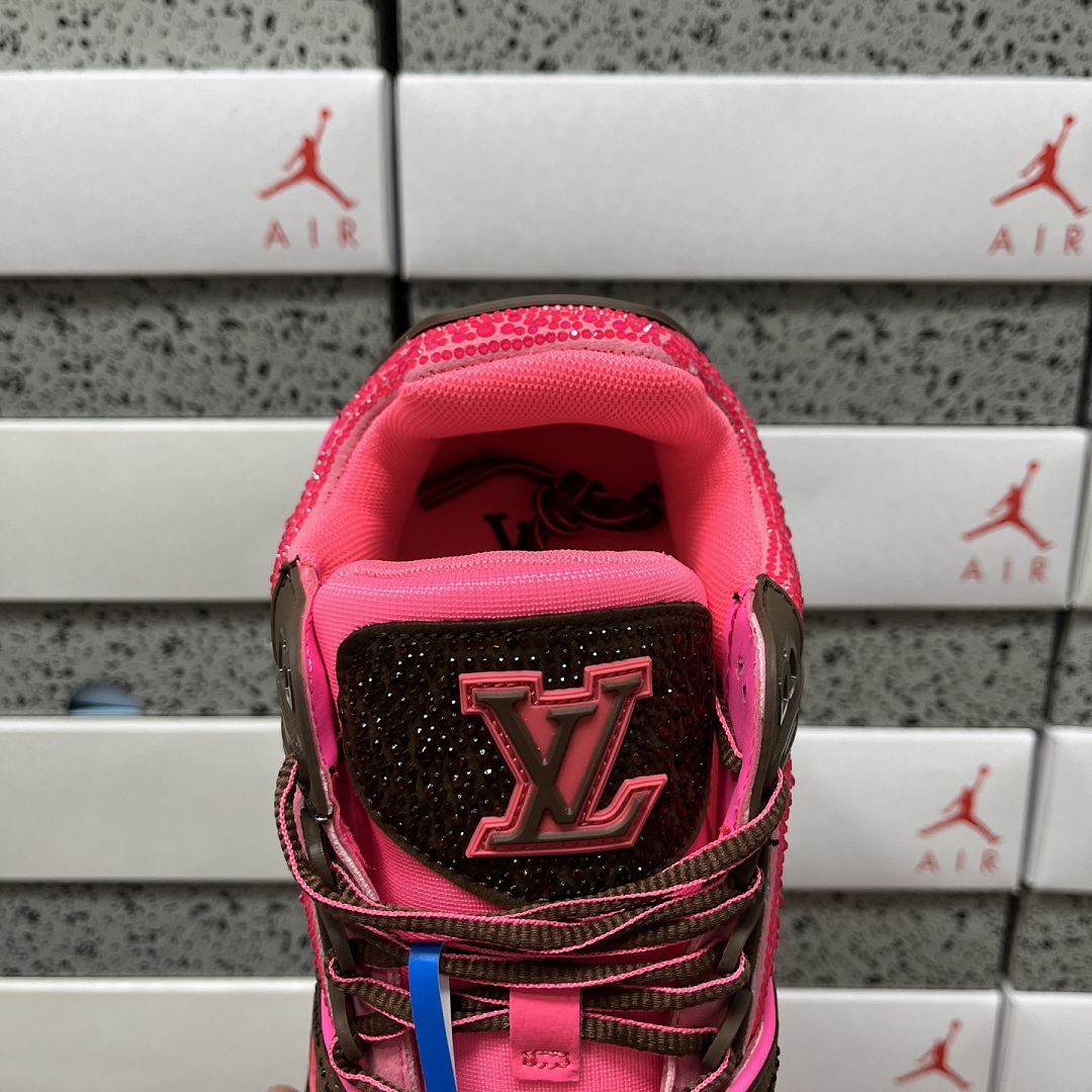 Louis Vuitton Trainer - Image 5