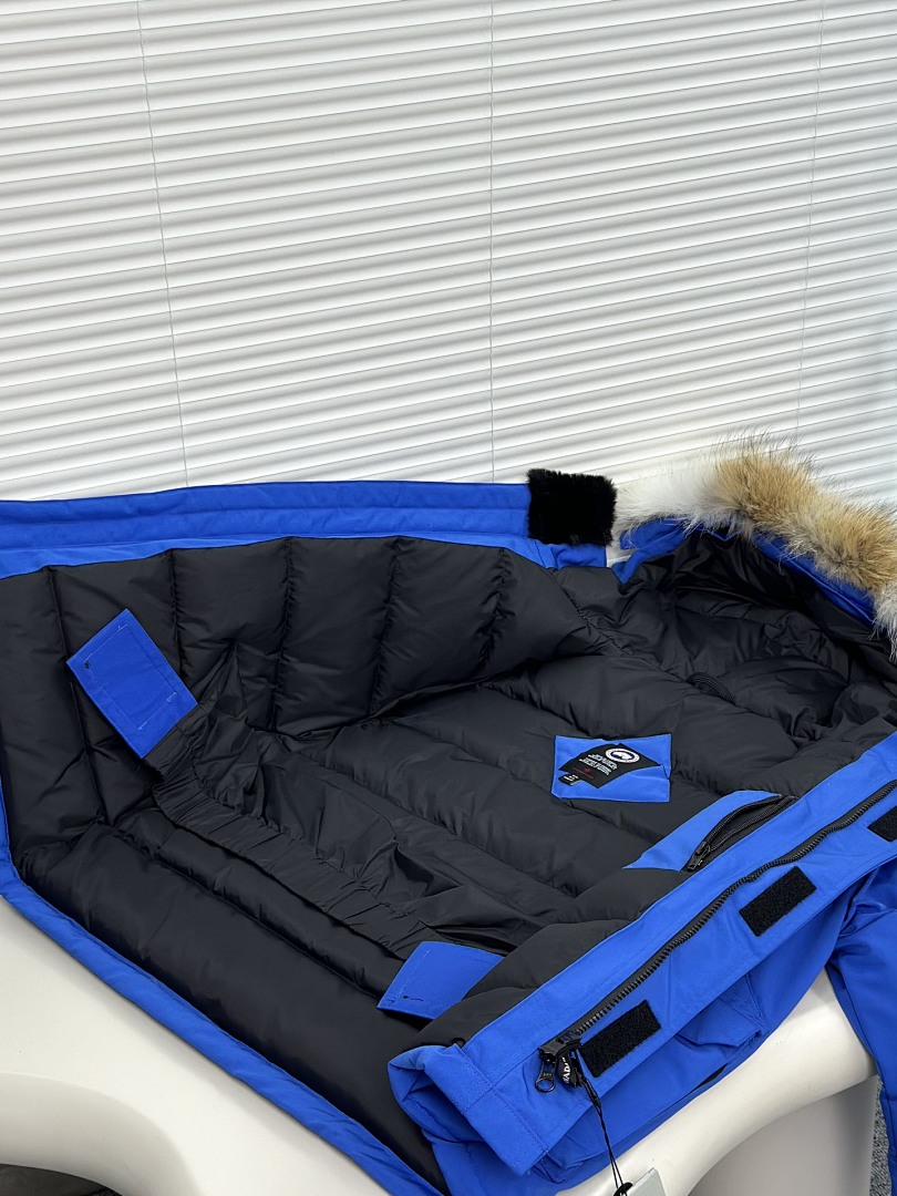 Canada Goose Children's Wear - Image 9