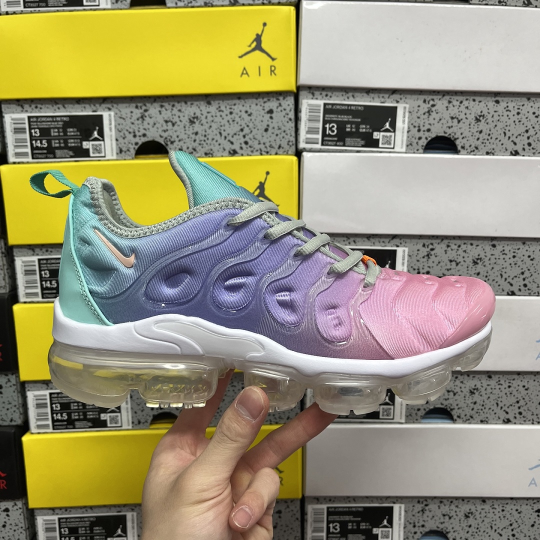 Nike Air VaporMax Plus - Image 4
