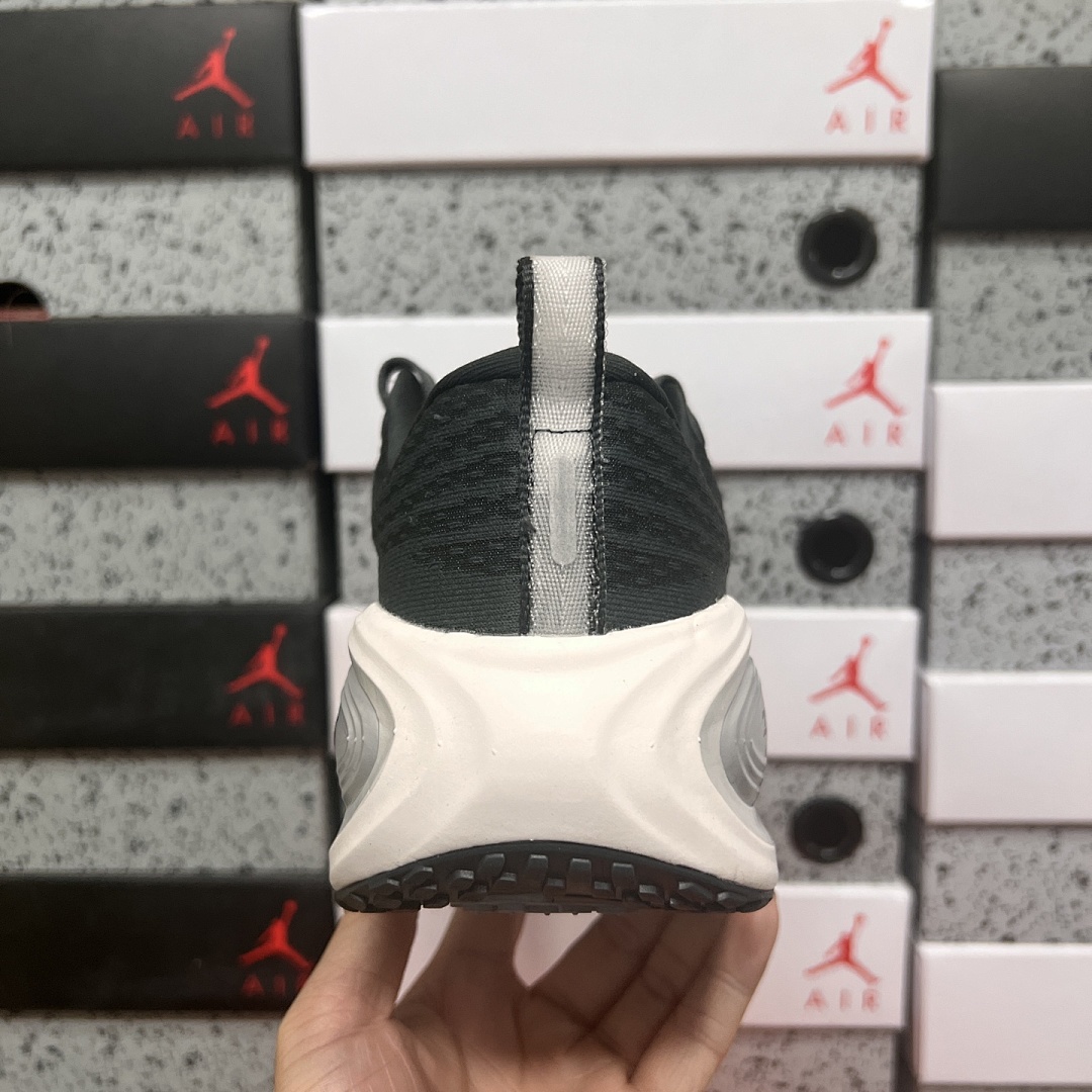 Nike Vomero Plus Anthracite White Wolf (Grey) - Image 4