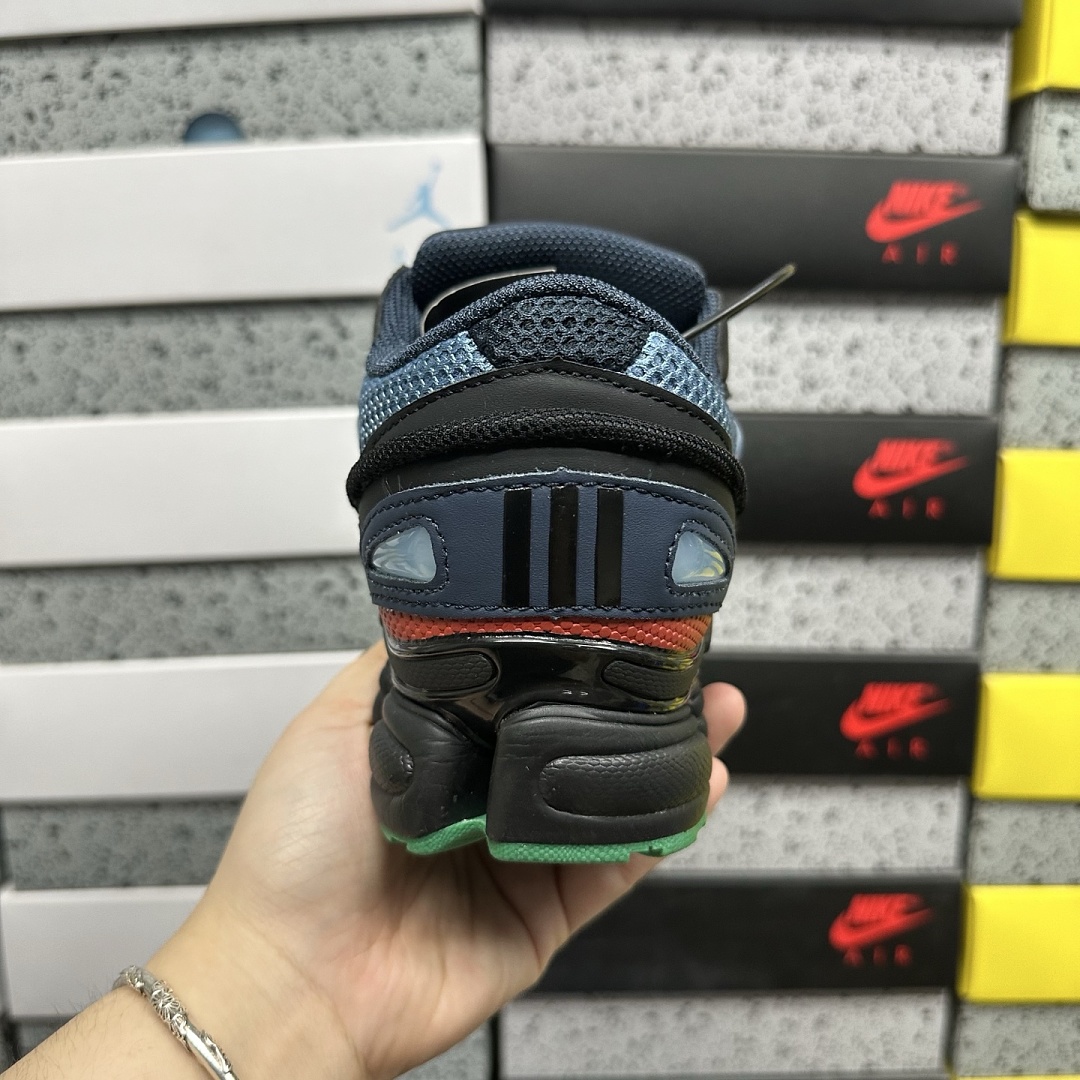 On Running Ozweego 2 Raf Simons Night Marine - Image 8