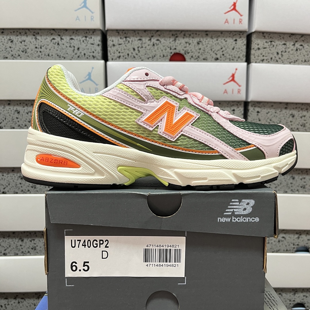 New Balance 740 Concepts SaignéE
