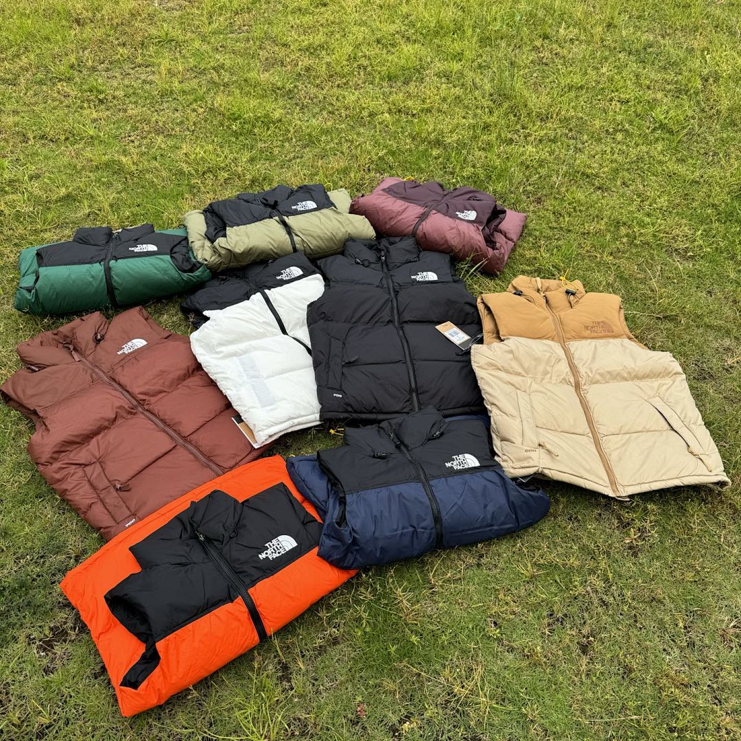 The North Face TNF 1996 Retro Nuptse Vest - Image 110