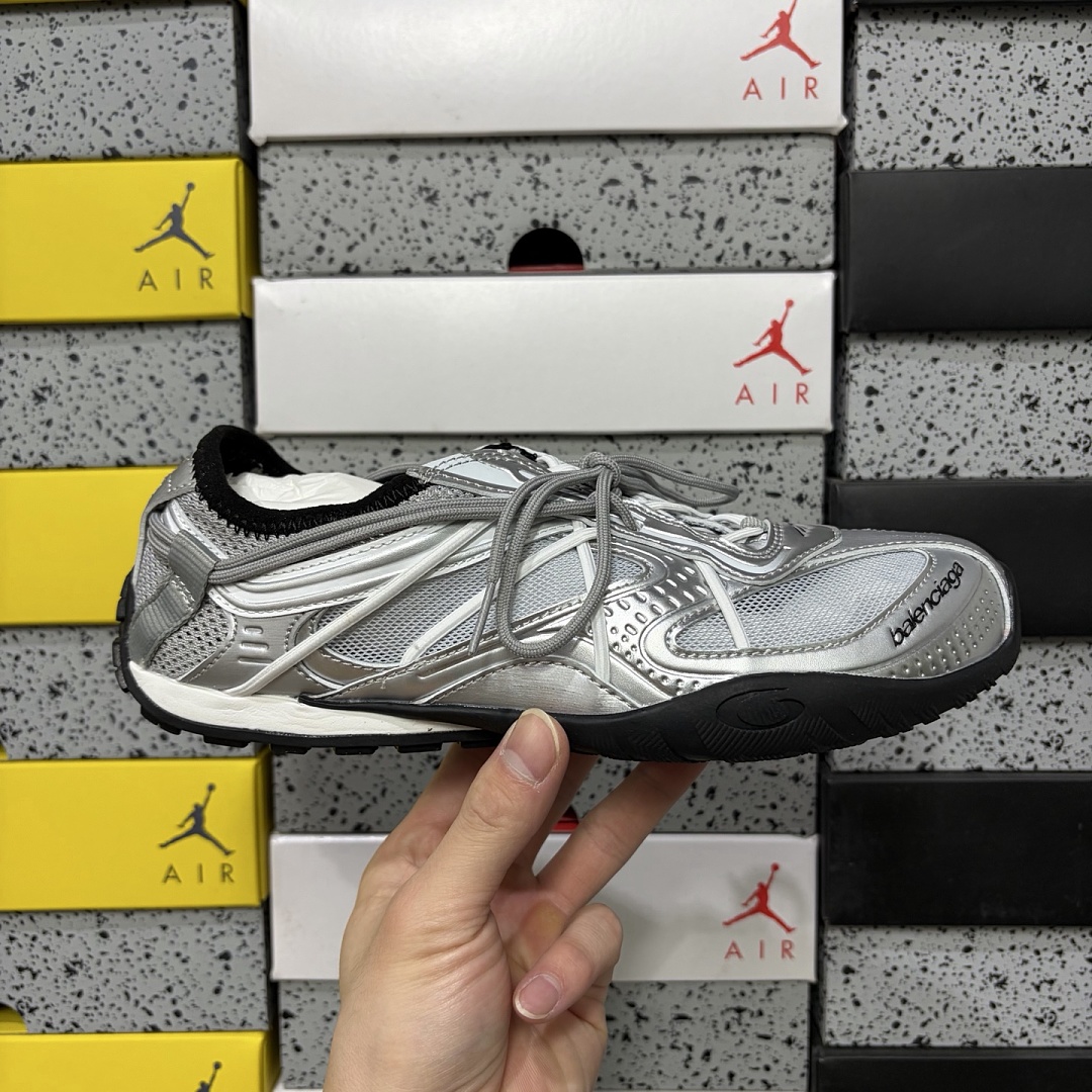 Balenciaga BLCG Radar 25 Gen (Silver) - Image 9