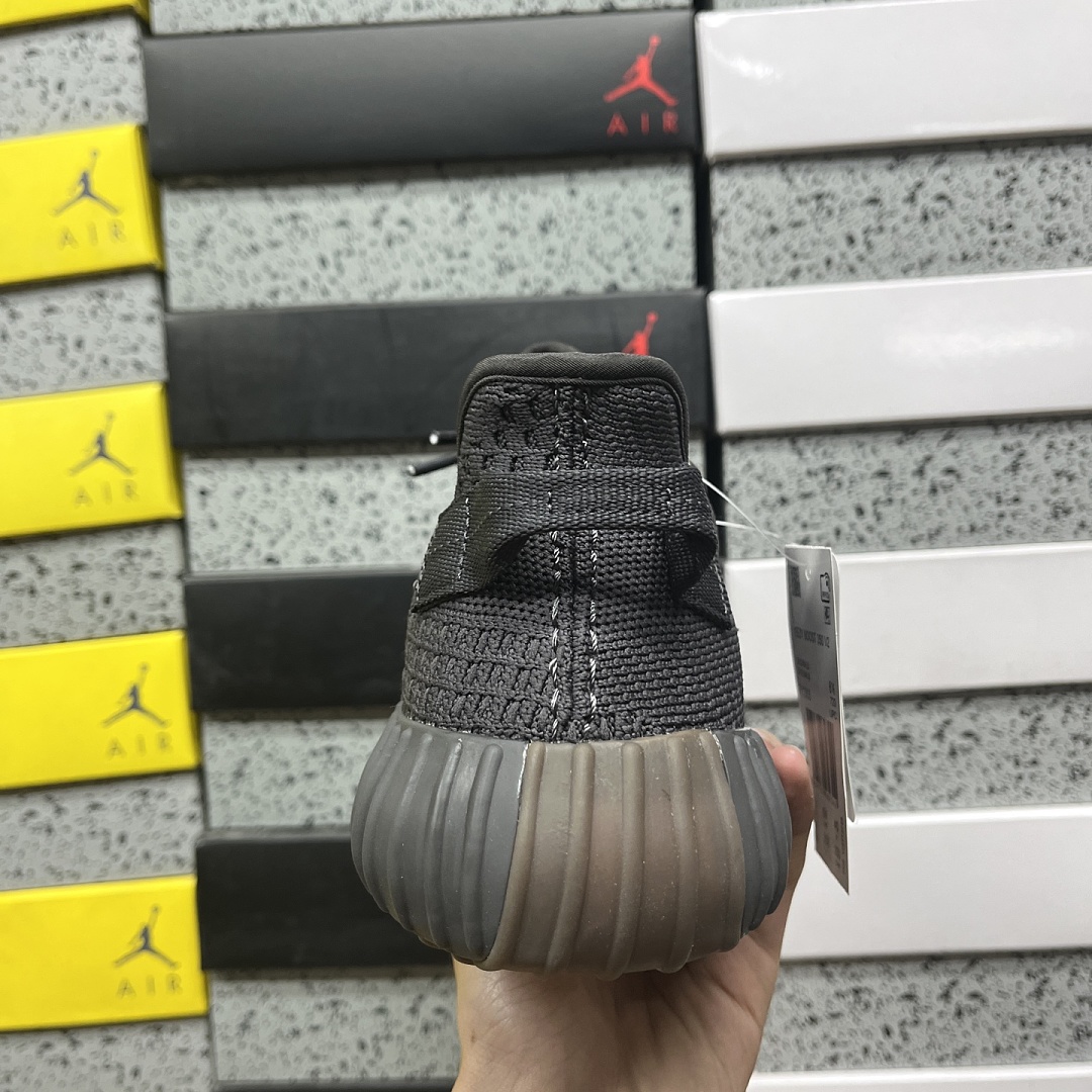 Adidas Yeezy Boost 350 V2 - Image 5