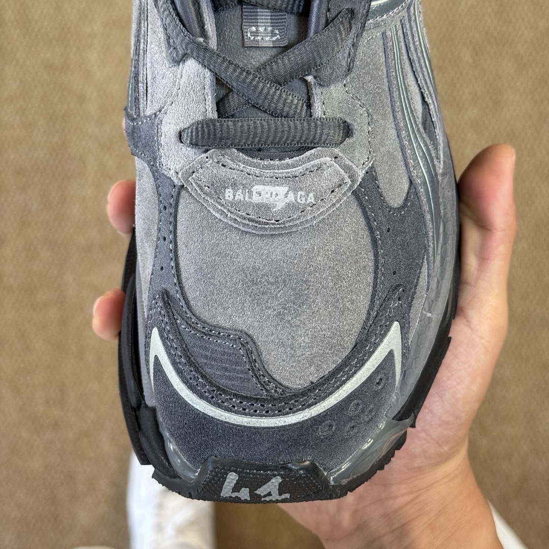 Balenciaga BLCG Runner 7.5 - Image 8