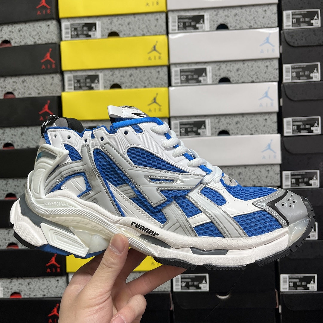 Balenciaga BLCG Runner 7.0 - Image 3