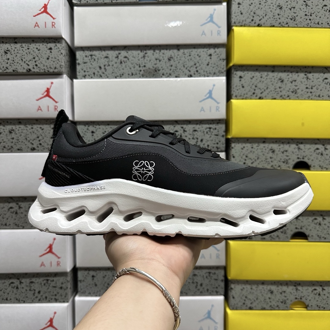 On Running Running Cloudtilt 2 LOEWE Black 3ME10690553 - Image 2