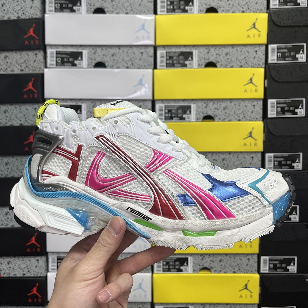 Balenciaga BLCG Runner 7.5 - Image 8
