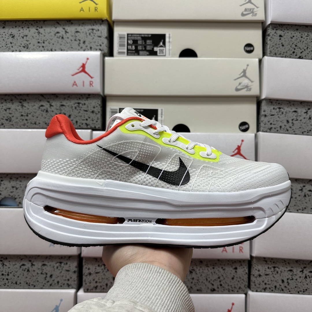 Nike Vomero Premium HQ2050-140 - Image 10