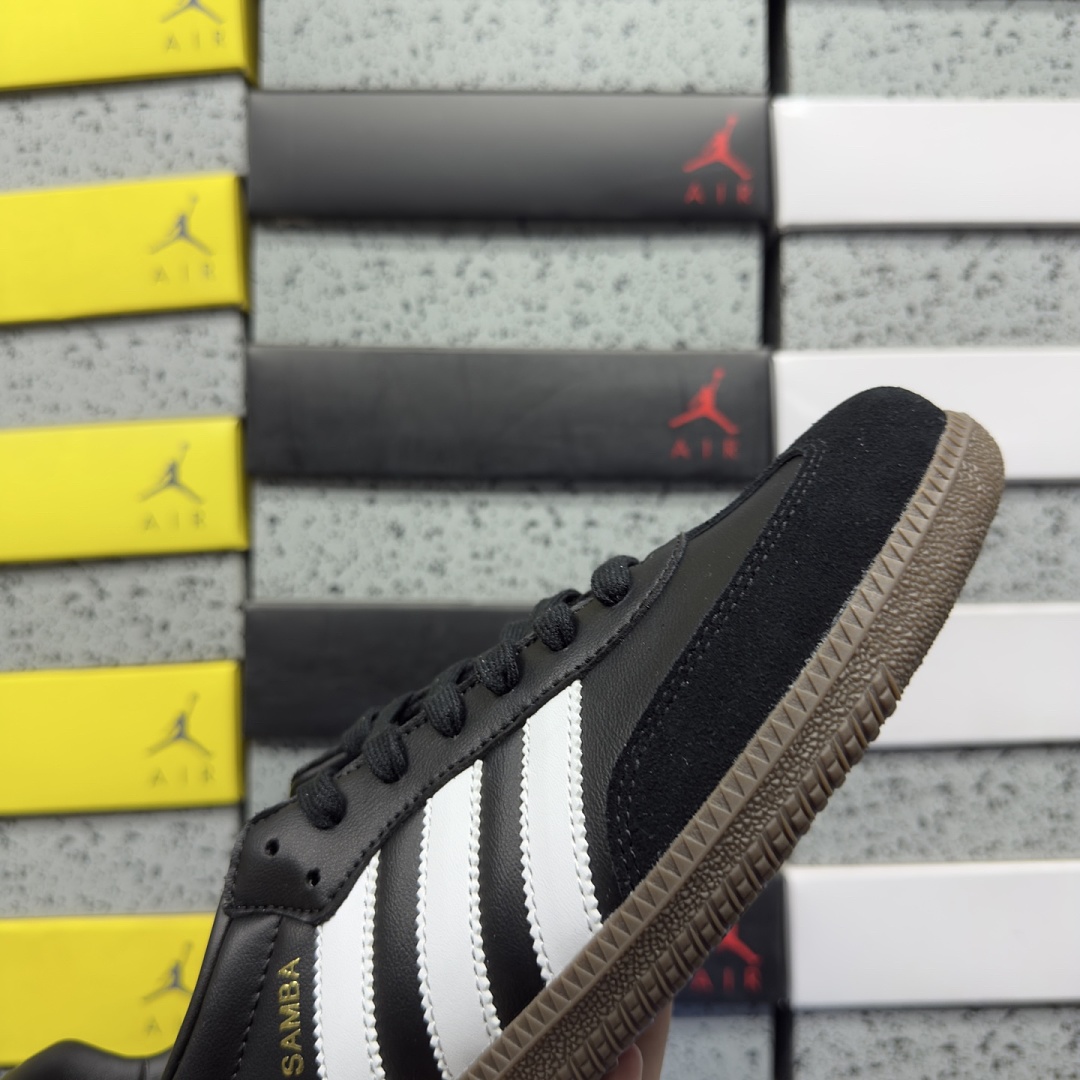 Adidas Samba OG Black White Gum B75807 - Image 3