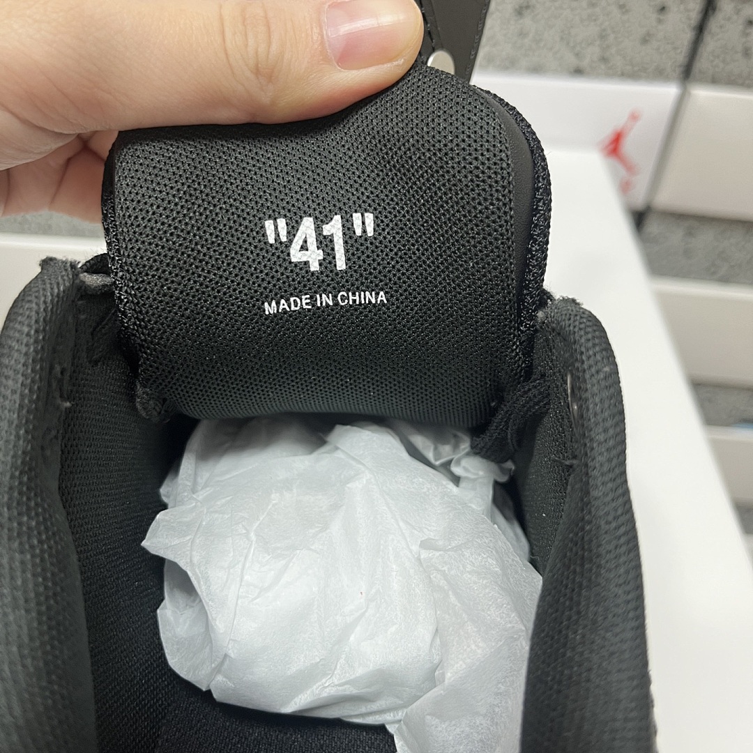 Off-White Out Of Office OOO Low Tops - Image 3