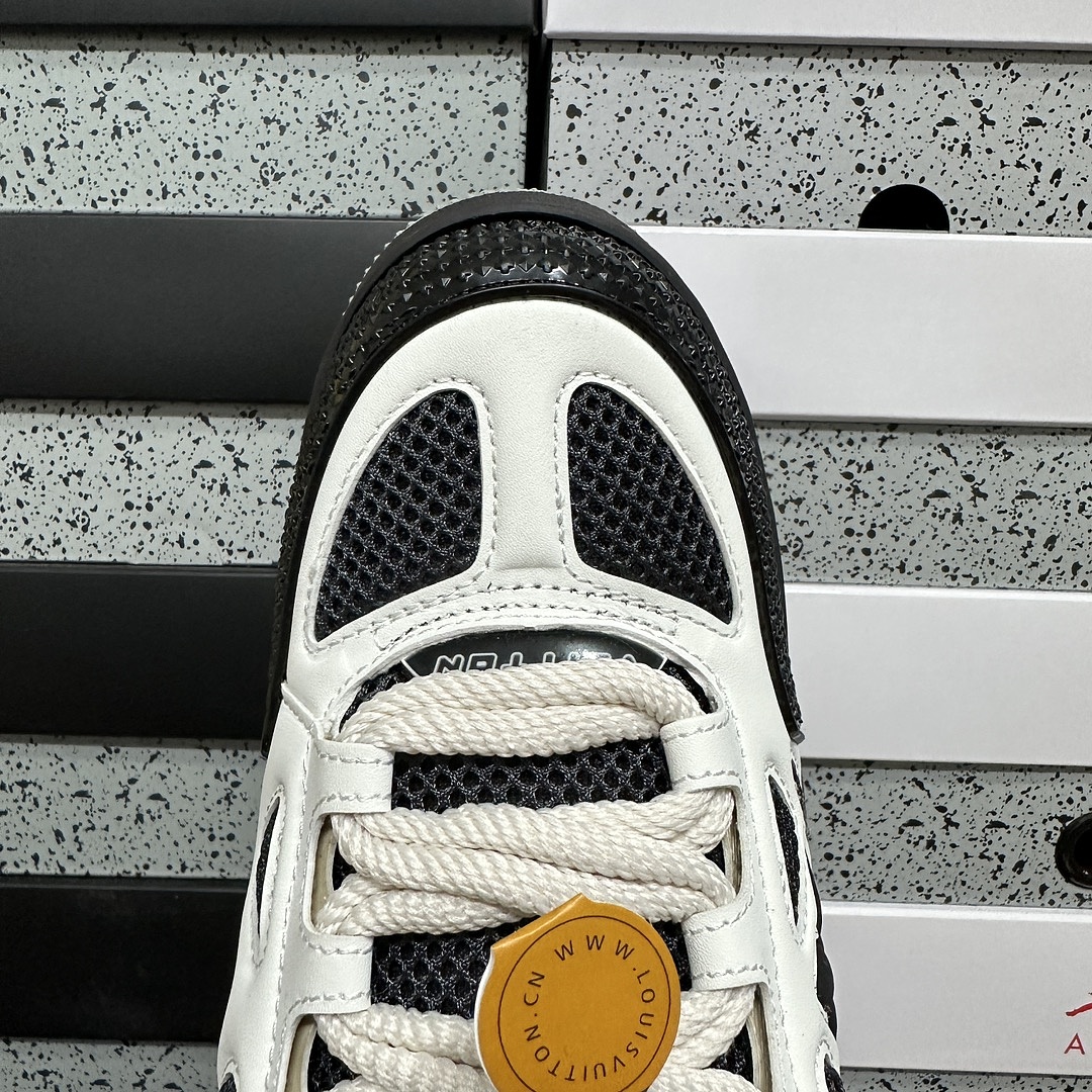 Louis Vuitton Skate Sneaker SK8 (Black Brown) - Image 9