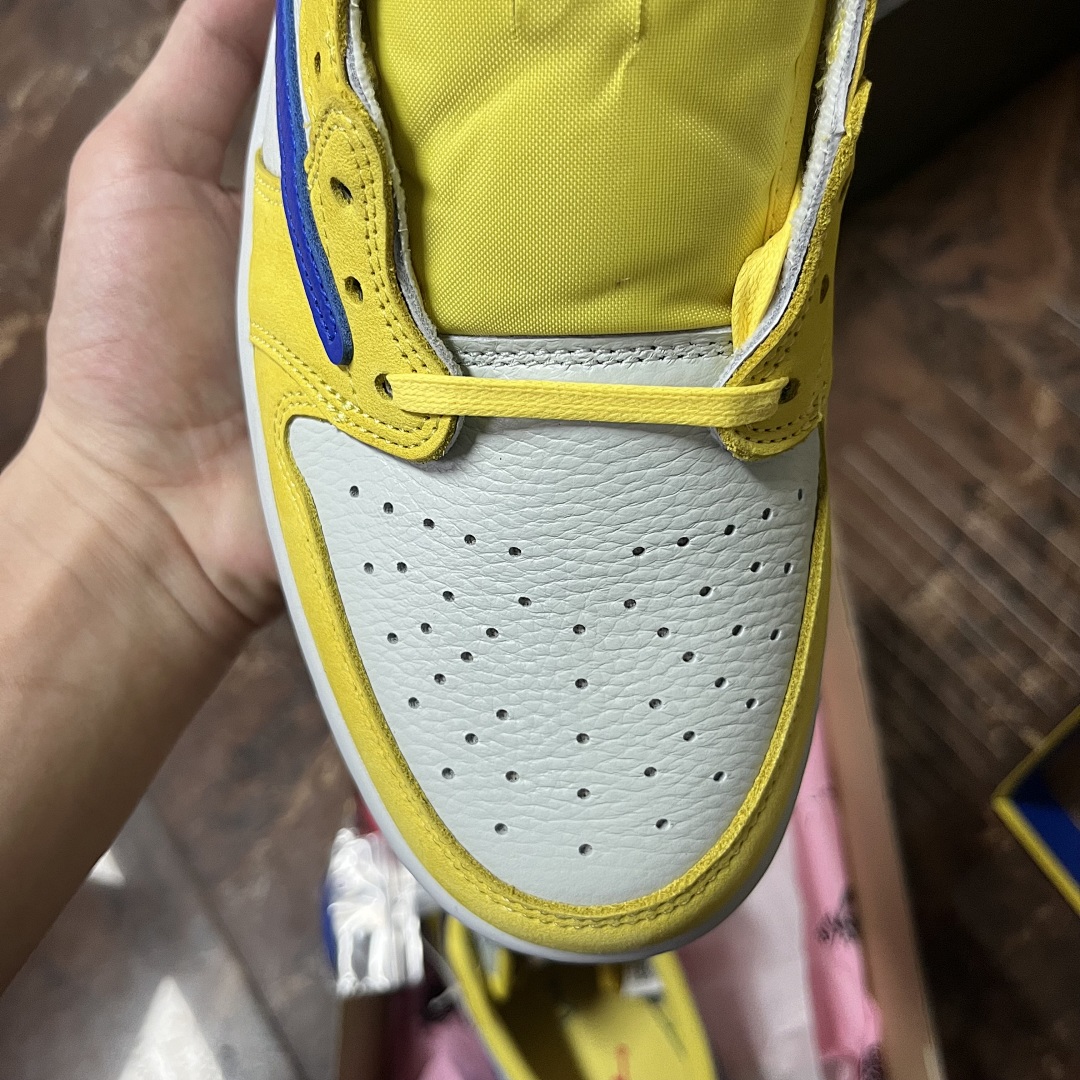 Nike Jordan 1 Retro Low OG SP Travis Scott Canary - Image 3
