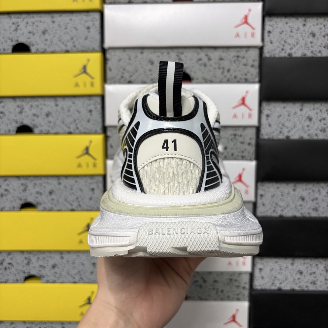 Balenciaga BLCG 3XL - Image 11