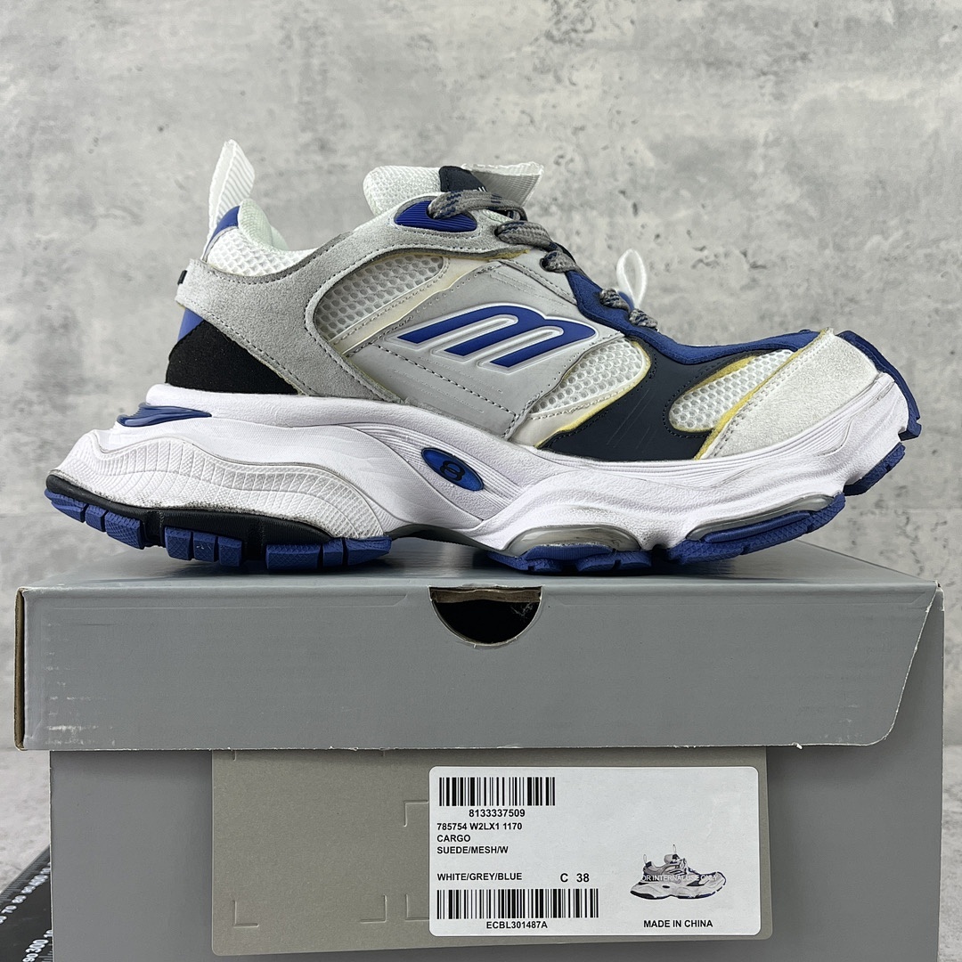 Balenciaga Cargo - Image 34