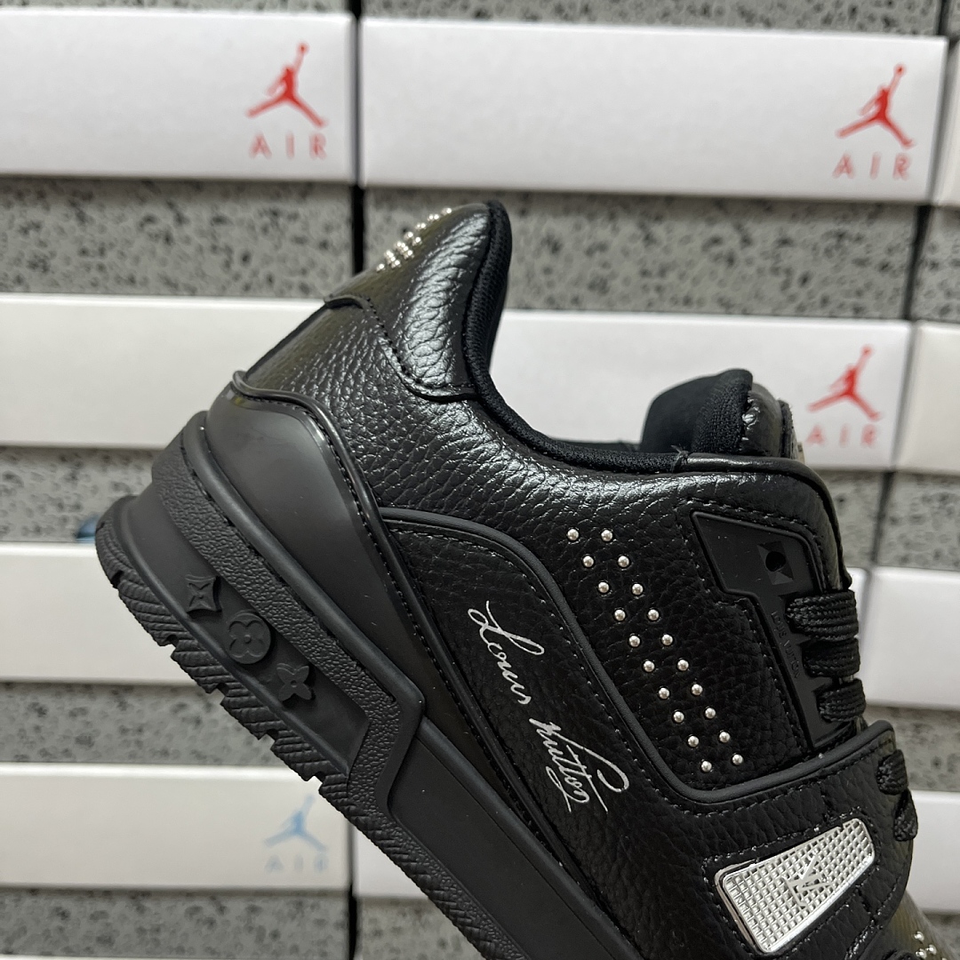 Louis Vuitton Trainer Rhinestone - Image 2