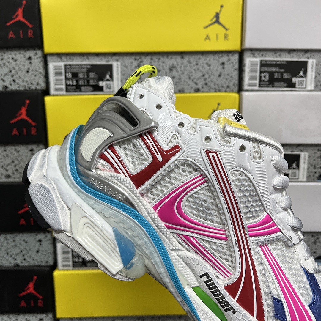 Balenciaga BLCG Runner 7.5 - Image 4