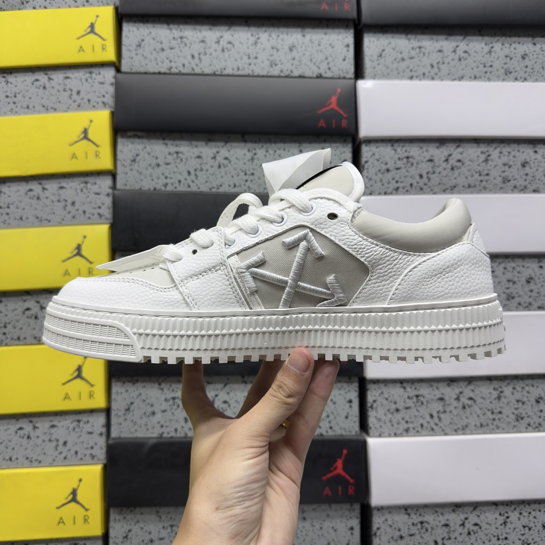Off-White 3.0 Off Court Low - Image 7