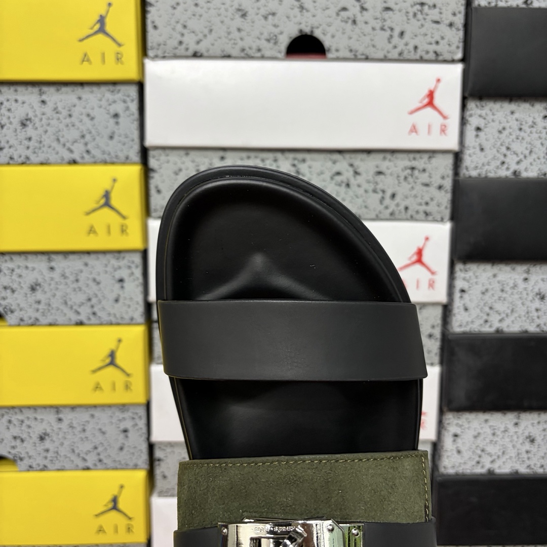 Hermes Chypre Sandal Military Green Buckle - Image 3