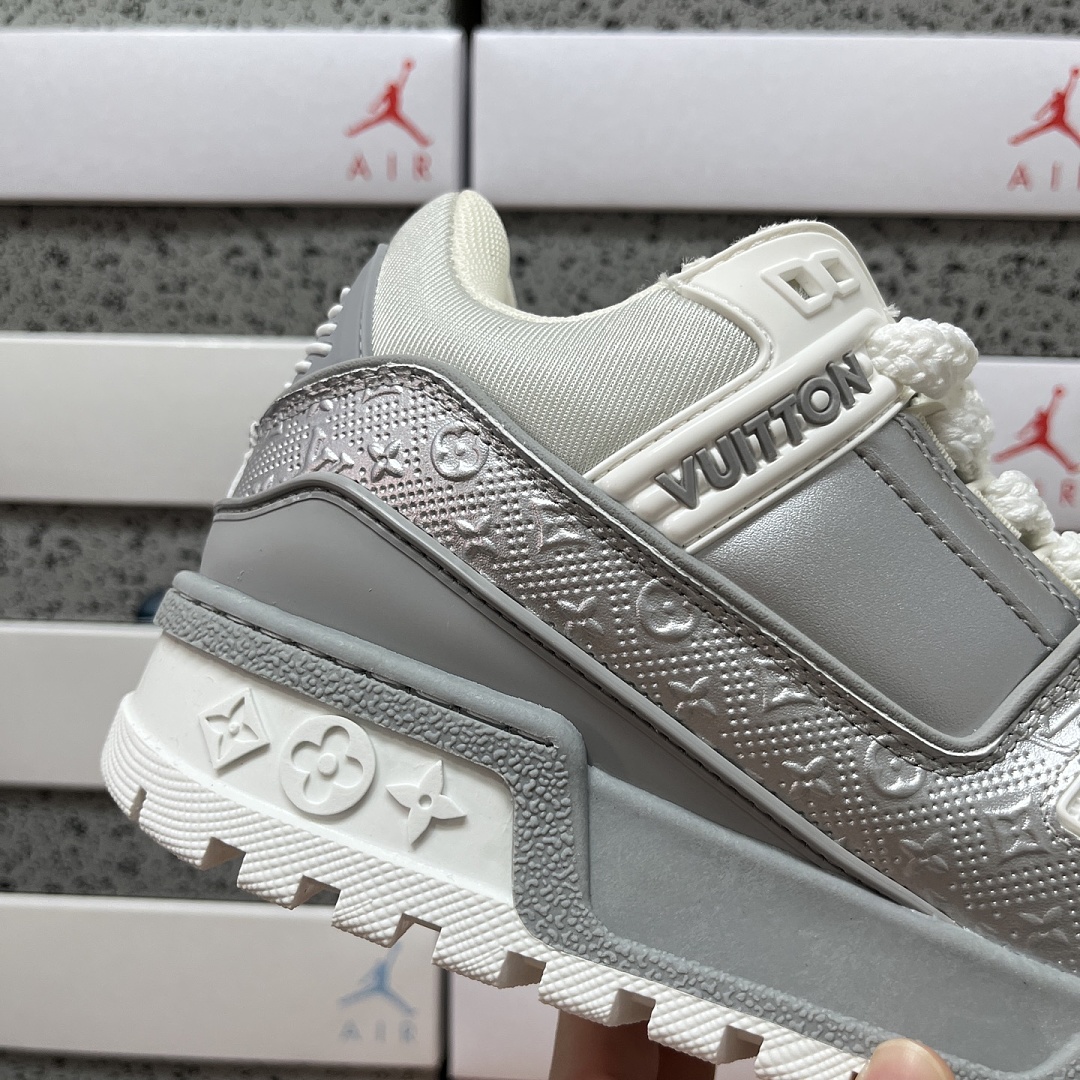 Louis Vuitton Trainer Maxi (Silver White) - Image 5